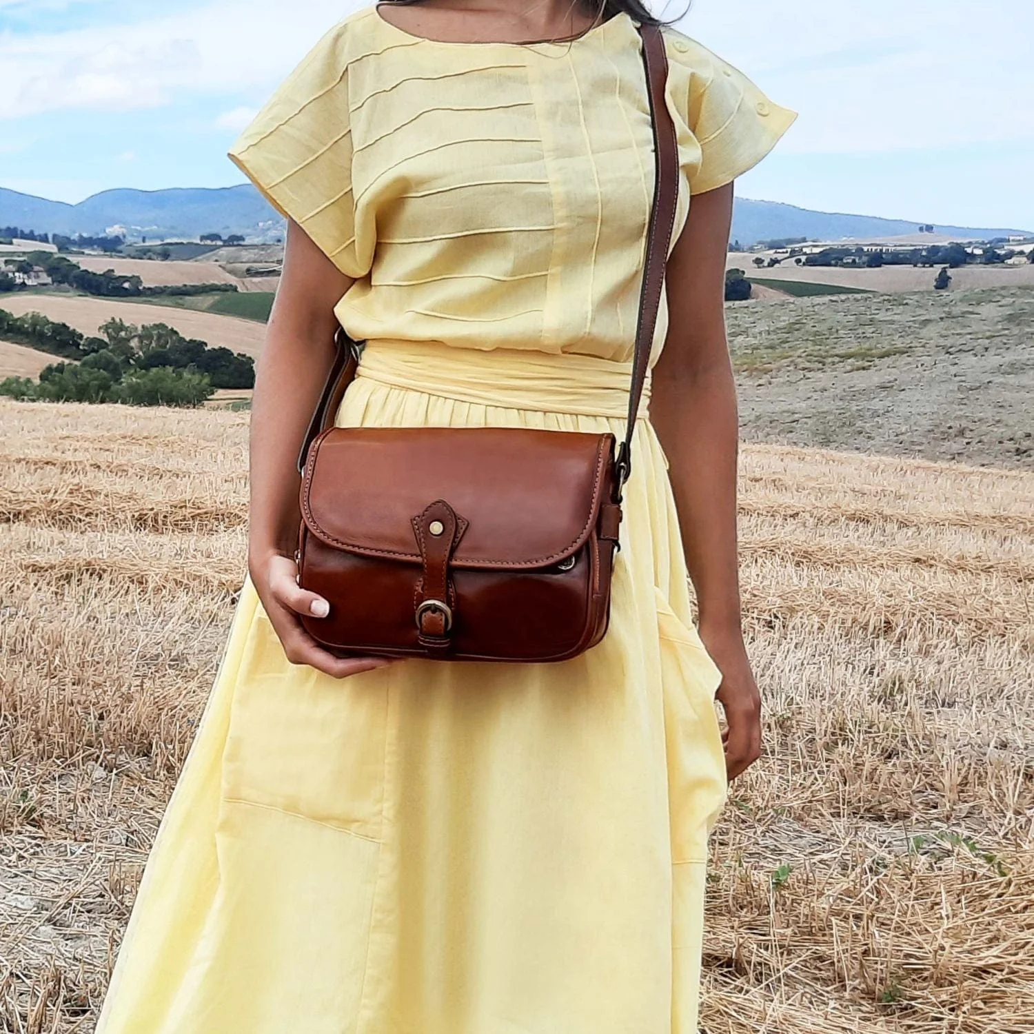 Alessia - Leather shoulder bag | TL142020 - Image 11