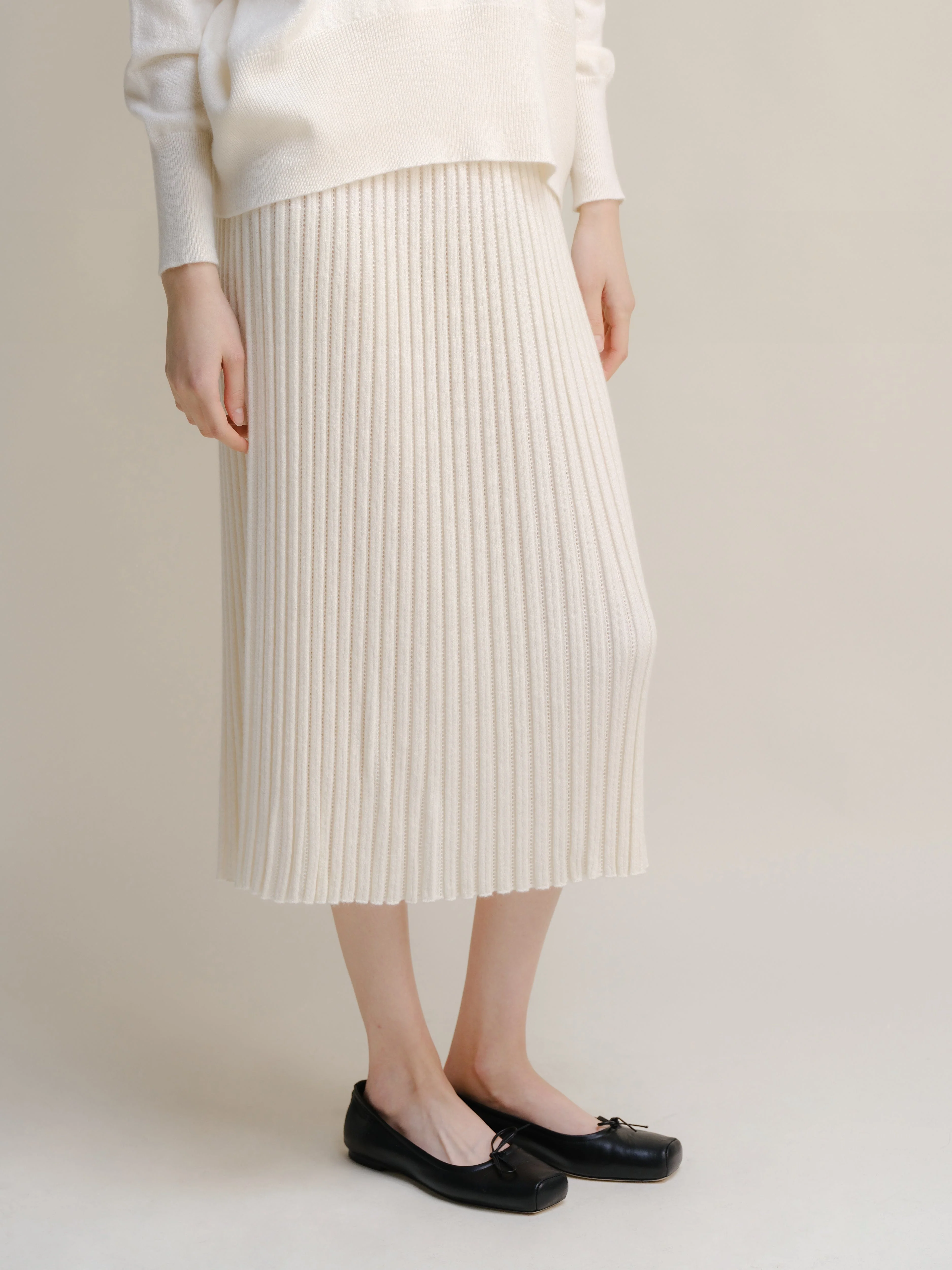 Cashmere Blend Perforated Skirt (3D-Knit) - Image 8