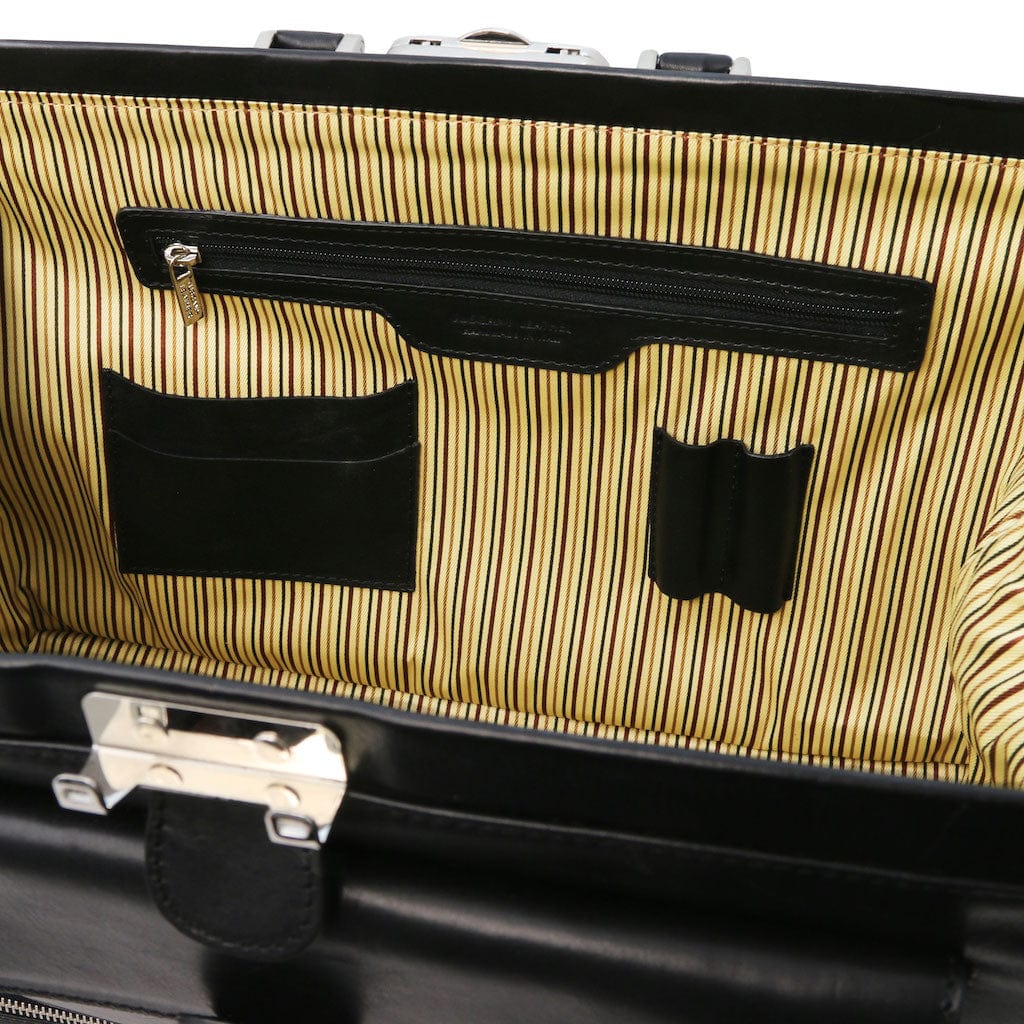 Giotto - Exclusive double-bottom leather doctor bag | TL142344 - Image 37