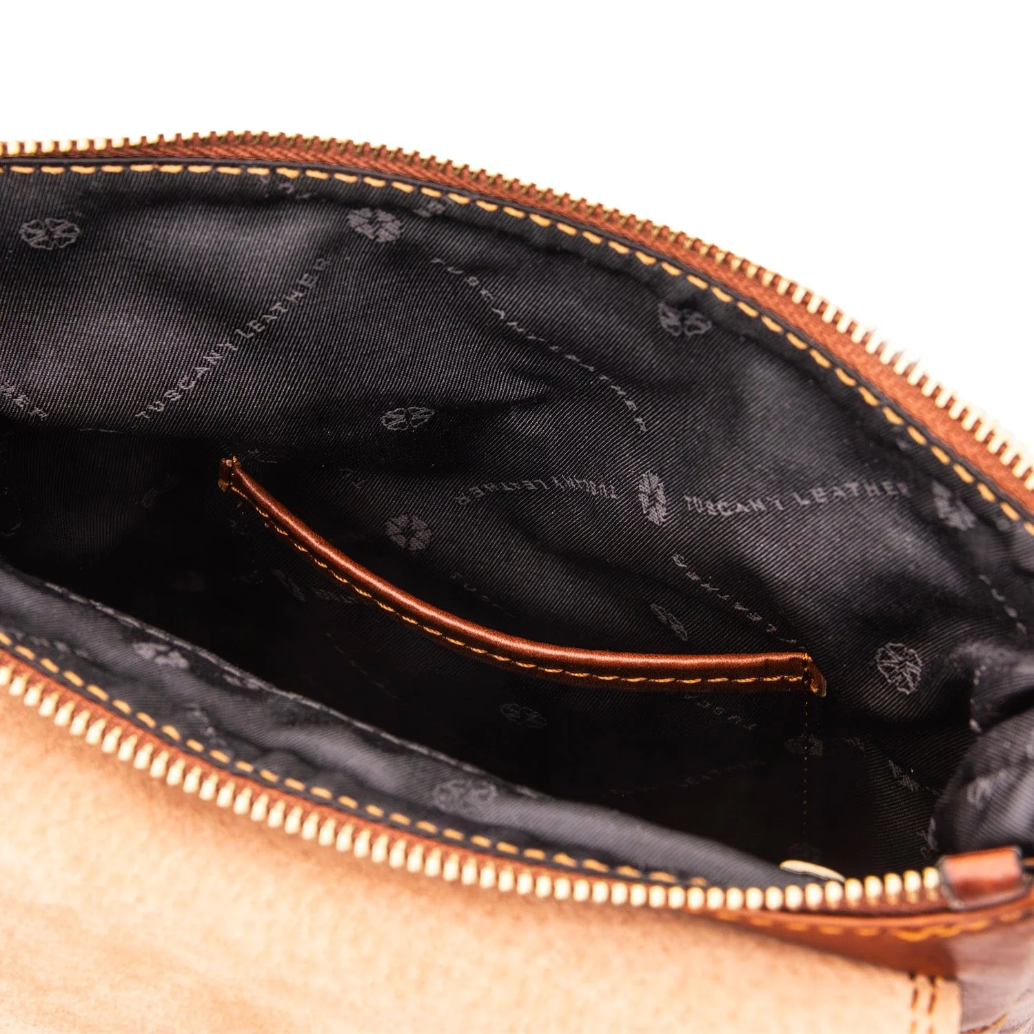 Jimmy - Leather crossbody bag for men with front pocket | TL141407 - Image 10