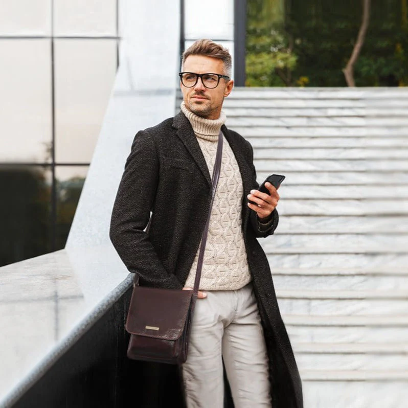 Jimmy - Leather crossbody bag for men with front pocket | TL141407 - Image 4