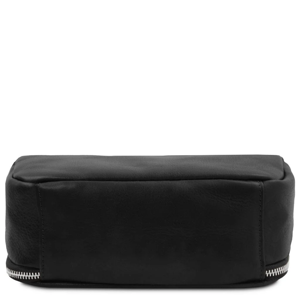 Marvin - Leather toiletry bag | TL142326 - Image 14