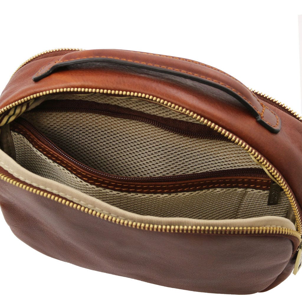 Marvin - Leather toiletry bag | TL142326 - Image 6