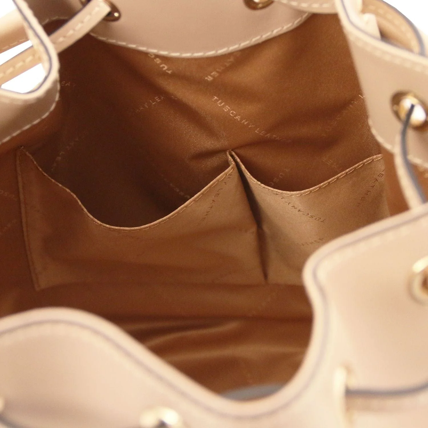Vittoria - Italian leather bucket bag | TL141531 - Image 24